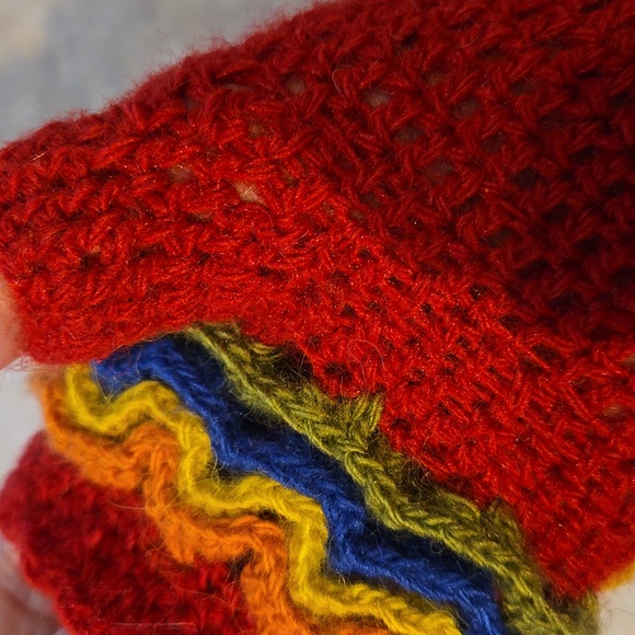 NWT The 5 Senses Unique Hand-Knit Multi-Colored Fingerless Gloves - Picture 5 of 5